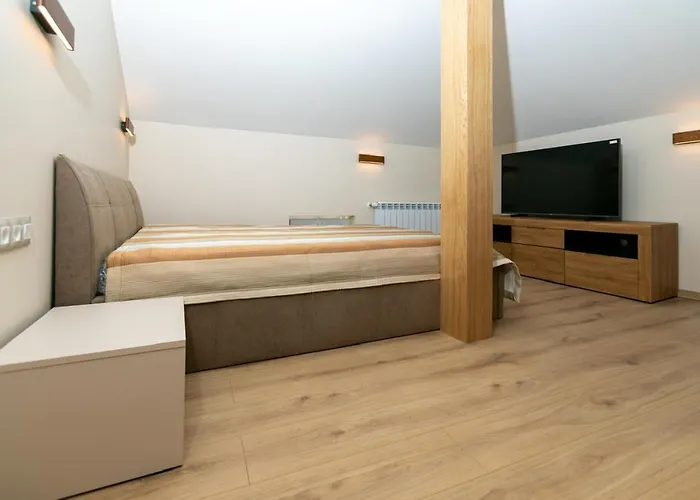 Πανσιόν луксозни студия “старият батак” / Luxury “the Old Batak” 4*